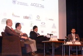 Con la Secretaría de Economía Federal de México